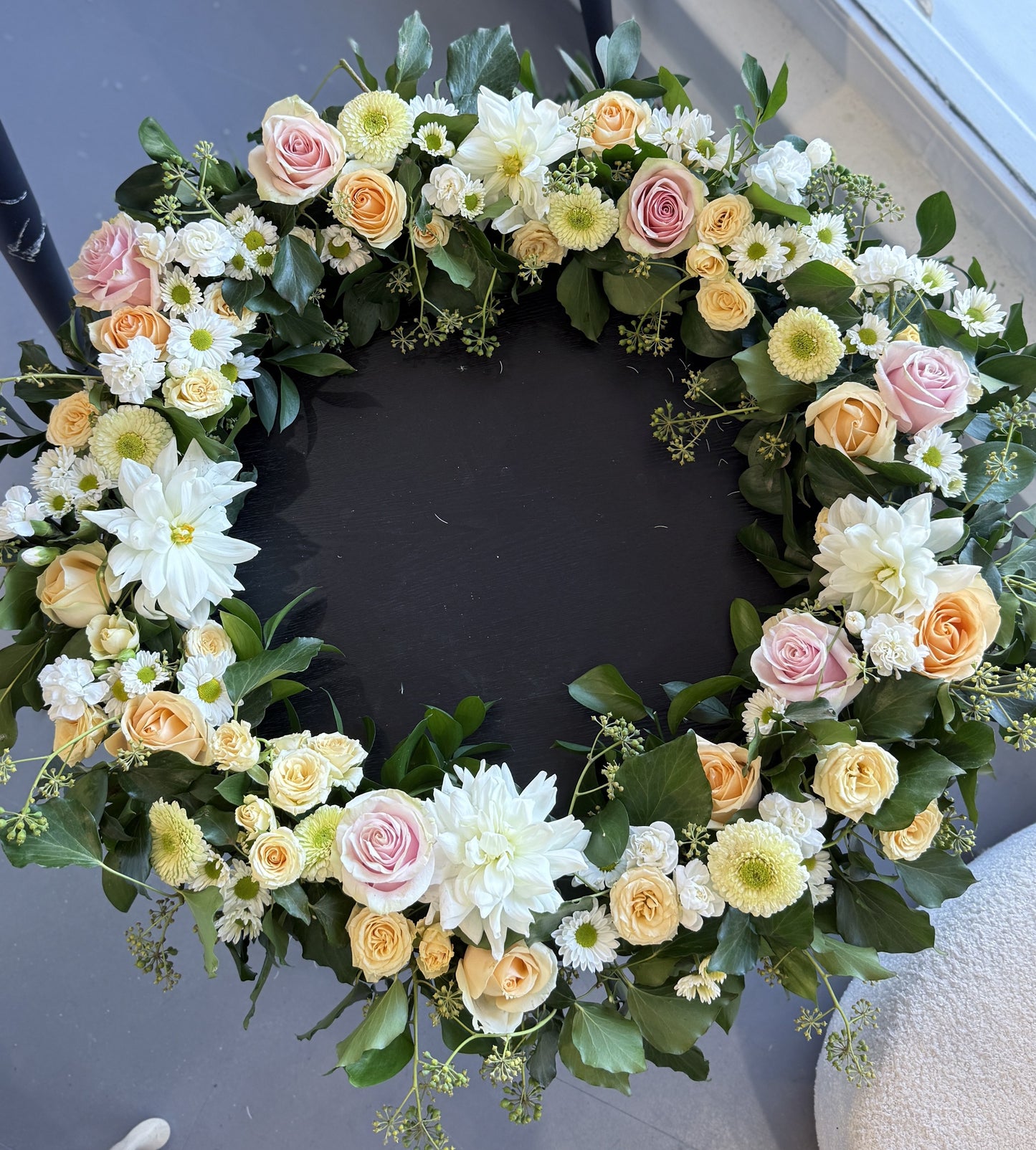 The Large Sympathy Wreath